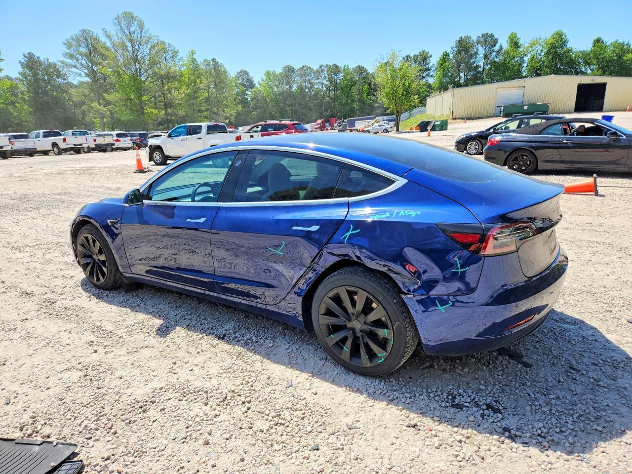 2018 Tesla Model 3 - Фото 2