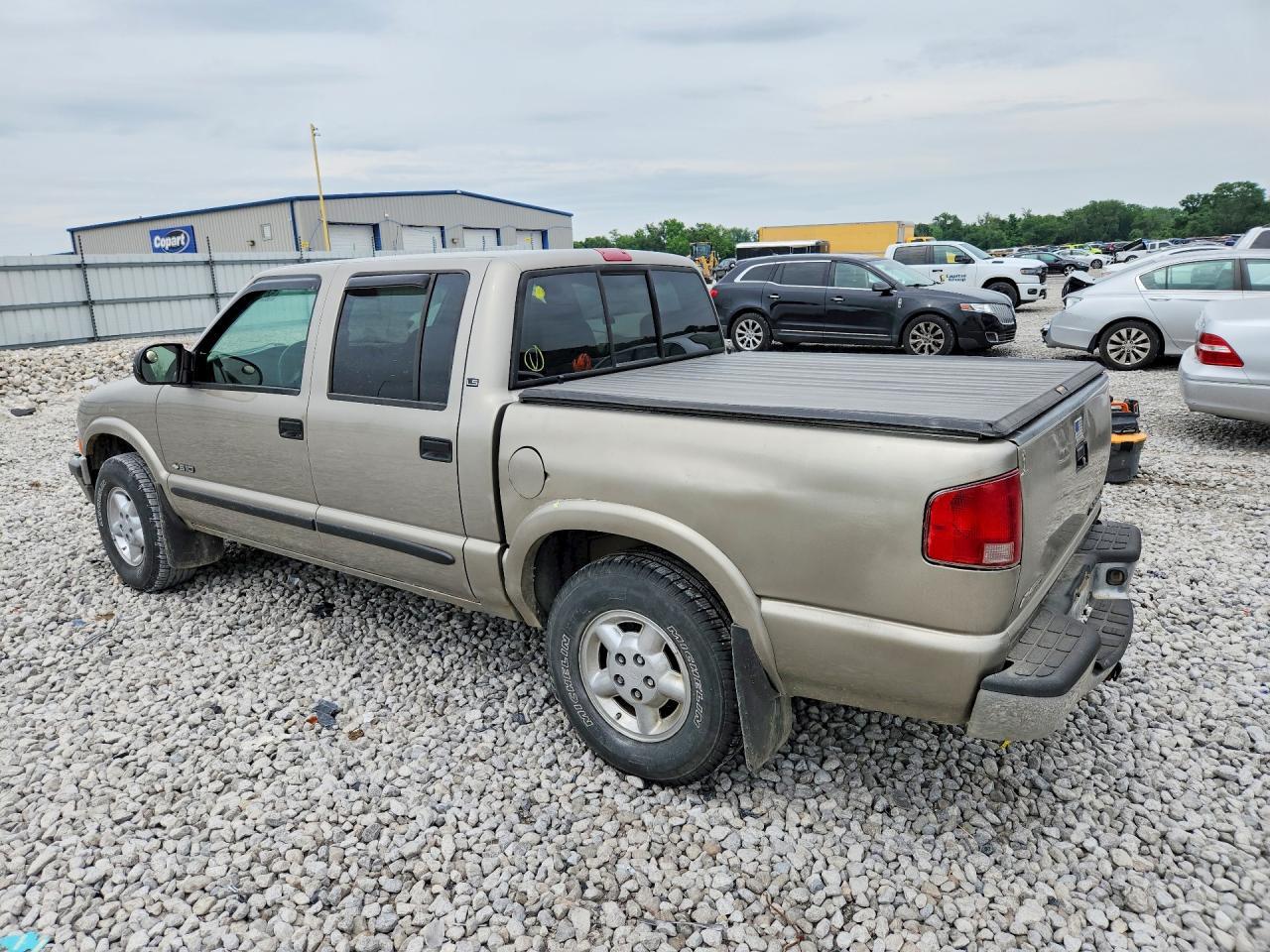 2002 Chevrolet S Truck S10 - Image 2
