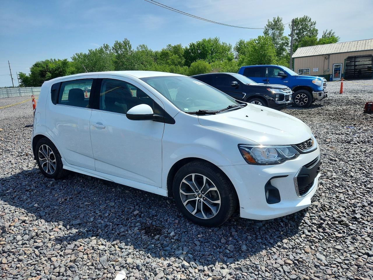 2017 Chevrolet Sonic Lt - Image 4