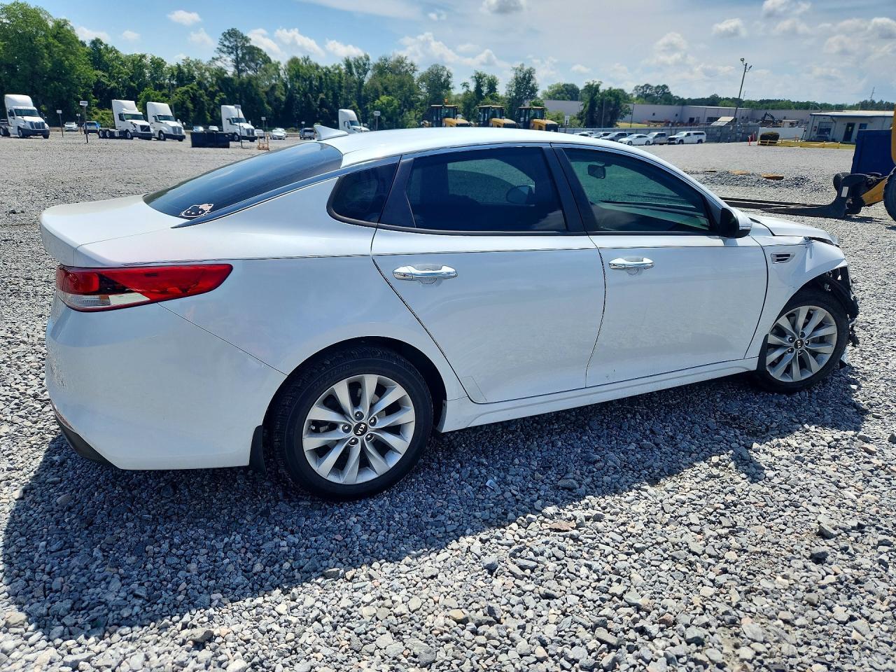 2018 Kia Optima Lx - Image 3