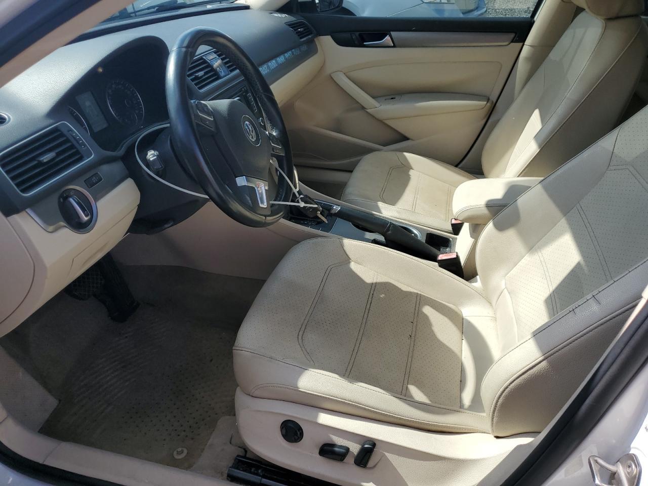 2015 Volkswagen Passat Se - Image 7
