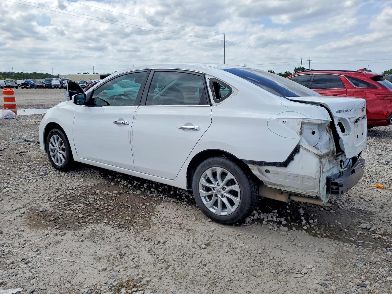 2018 Nissan Sentra Sv - Image 2