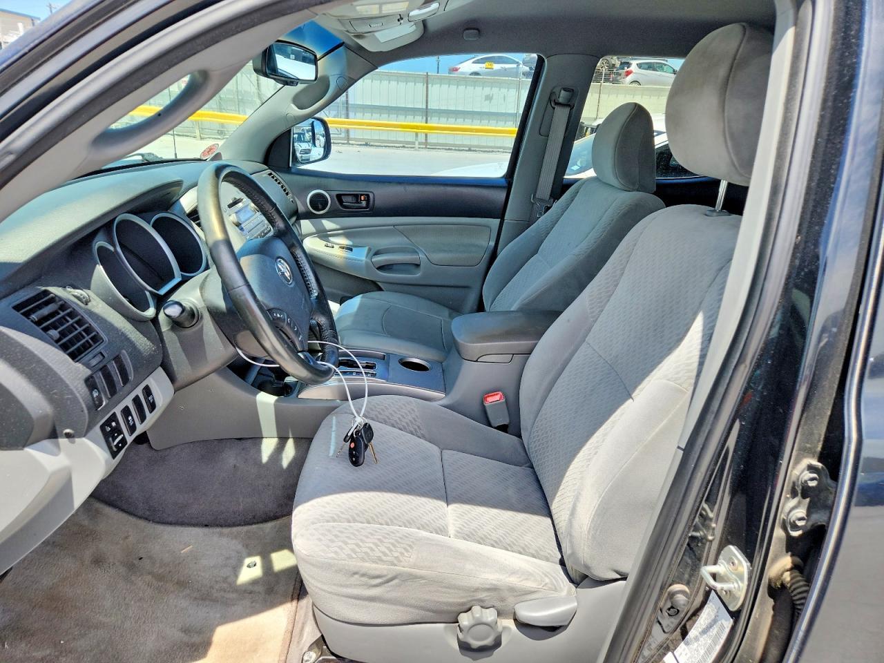 2010 Toyota Tacoma Double Cab Prerunner - Image 7