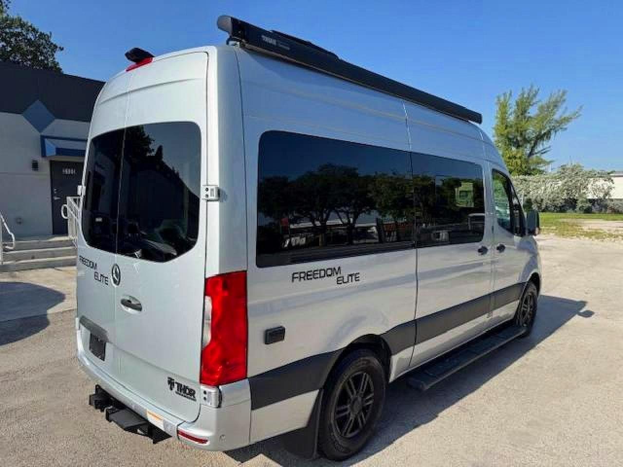 2022 Mercedes-Benz Sprinter 2500 - Image 3