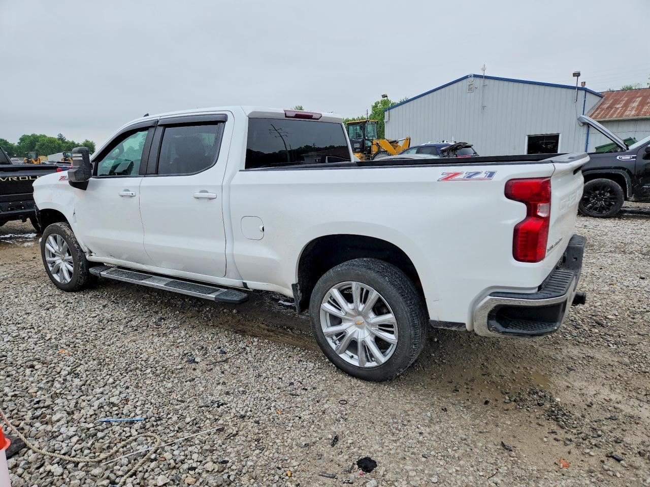 2021 Chevrolet Silverado K1500 Lt - Фото 2