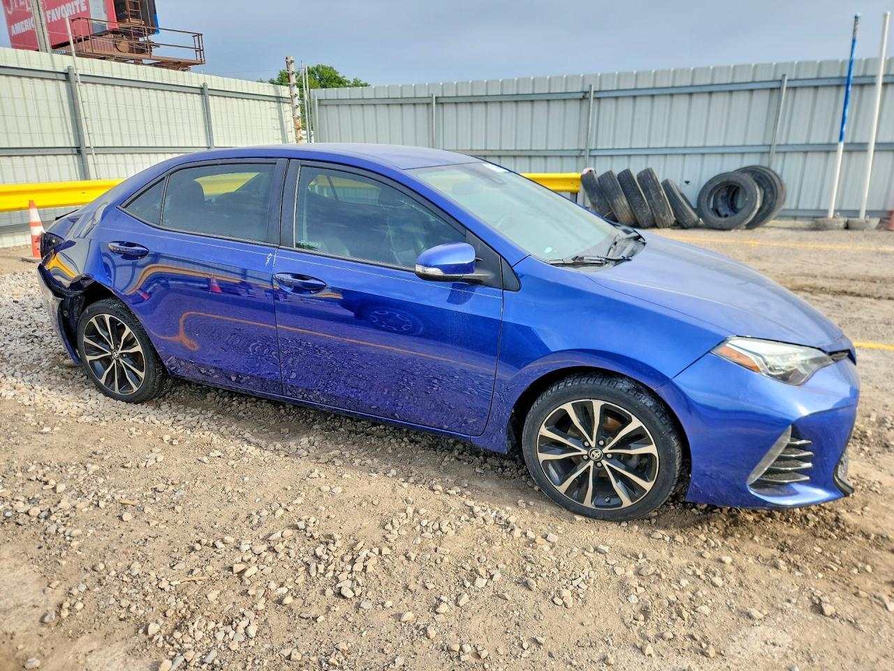 2017 Toyota Corolla Se - Image 4