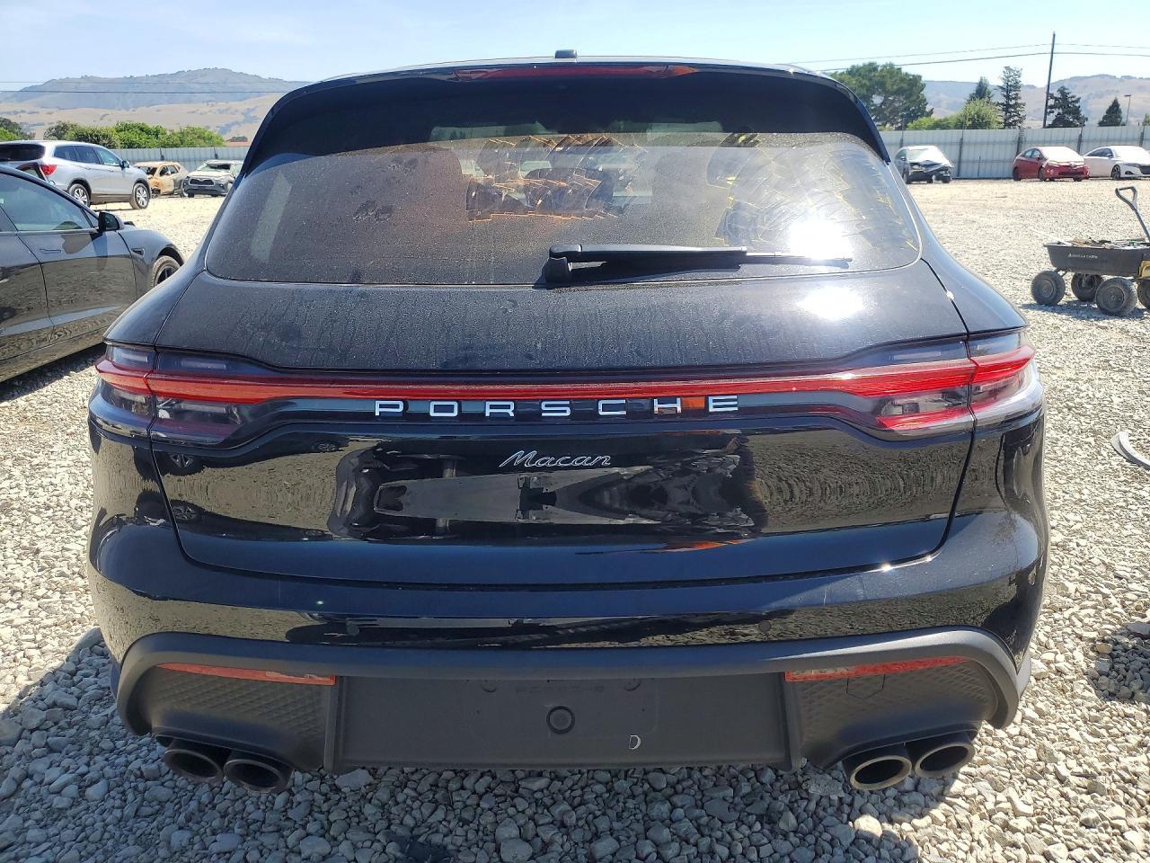 2025 Porsche Macan Base - Фото 6