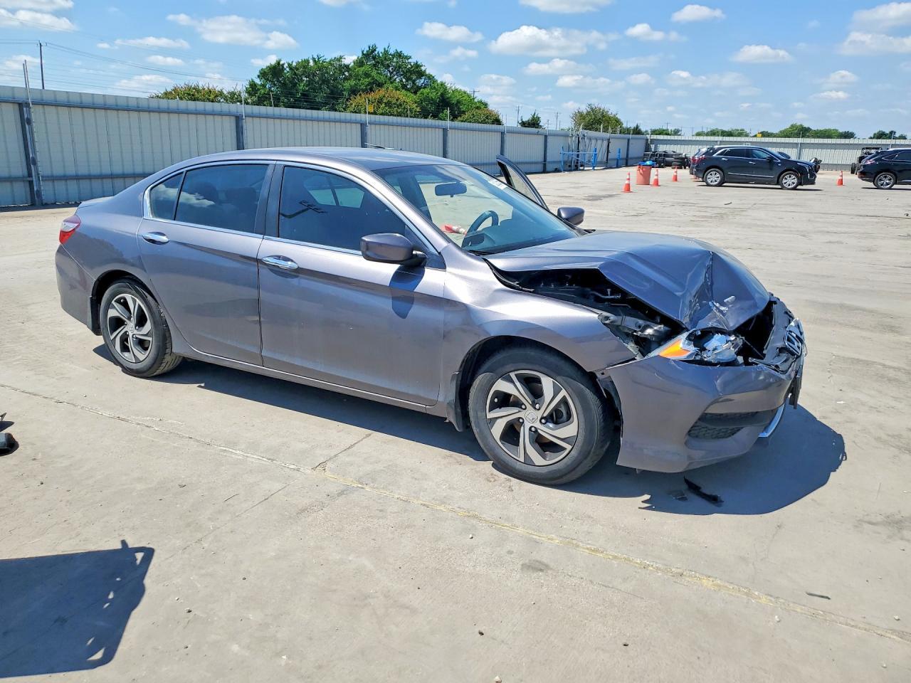 2017 Honda Accord Lx - Фото 4