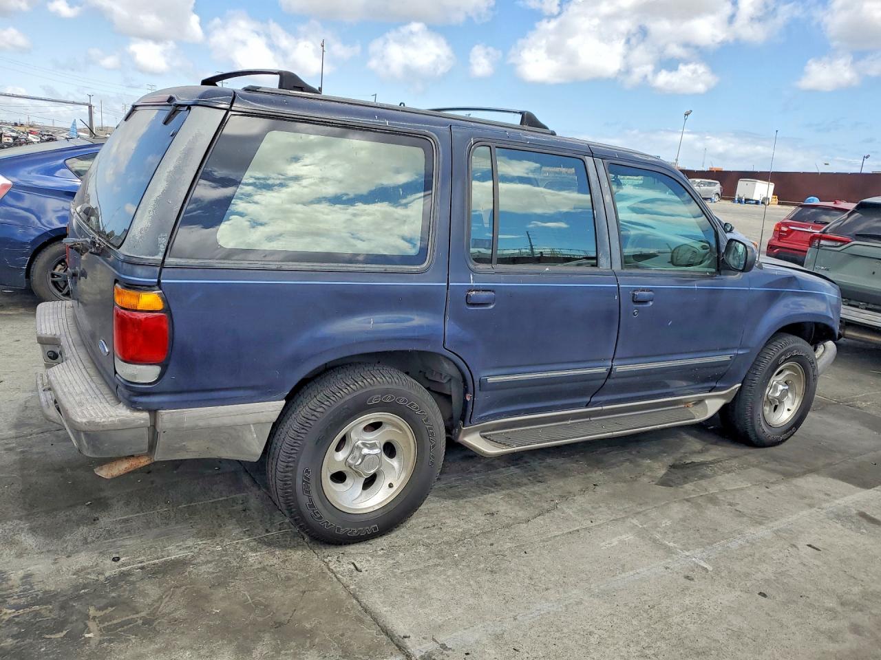 1995 Ford Explorer - Фото 3