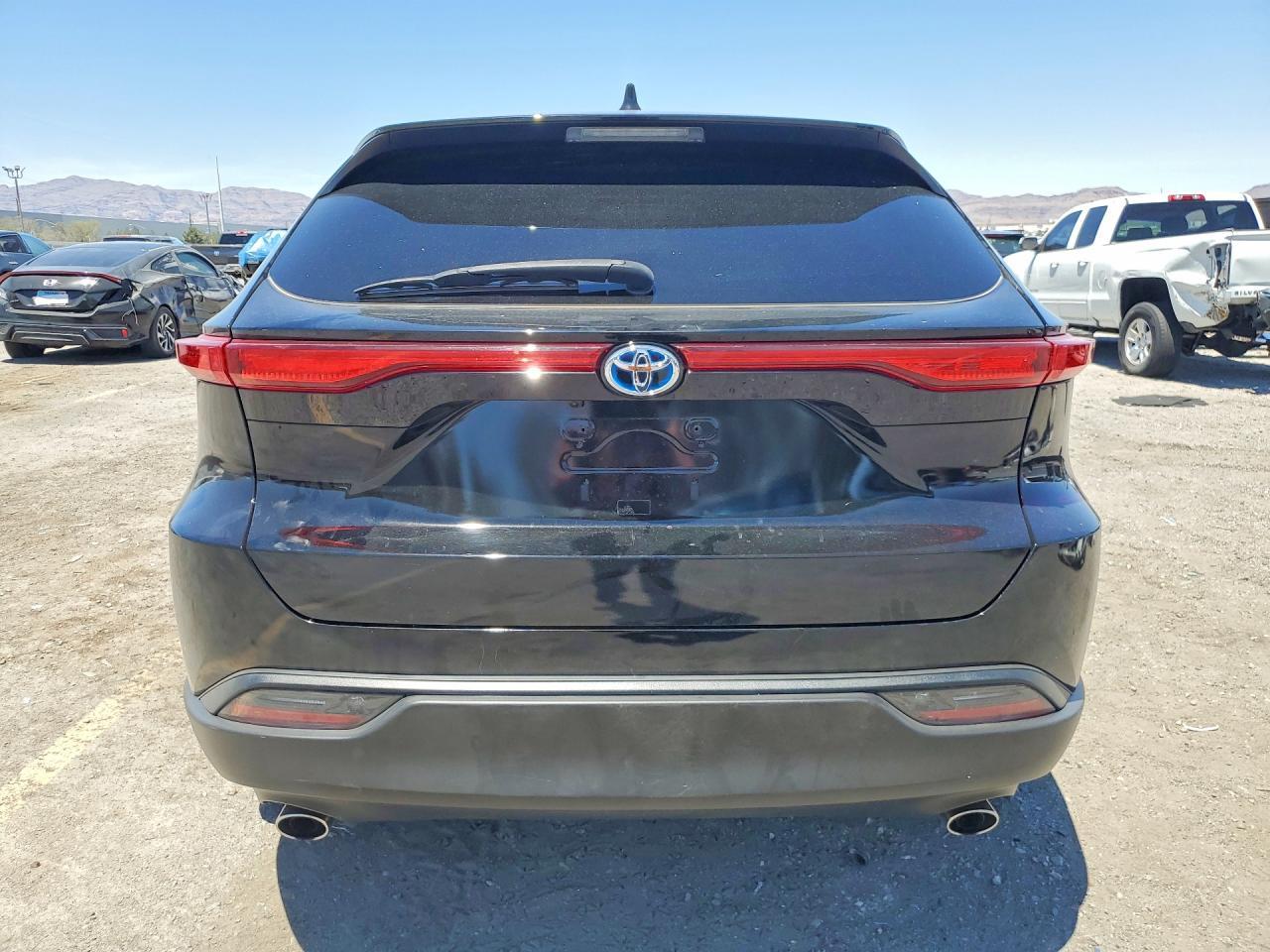 2021 Toyota Venza Le - Фото 6