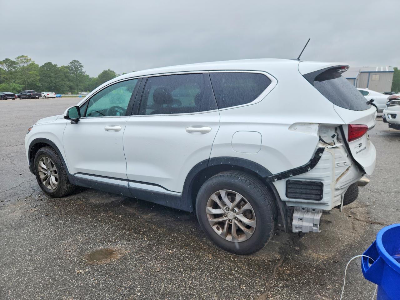 2020 Hyundai Santa Fe Se - Image 2