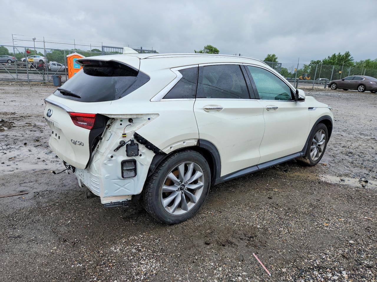 2020 Infiniti Qx50 Luxe - Image 3