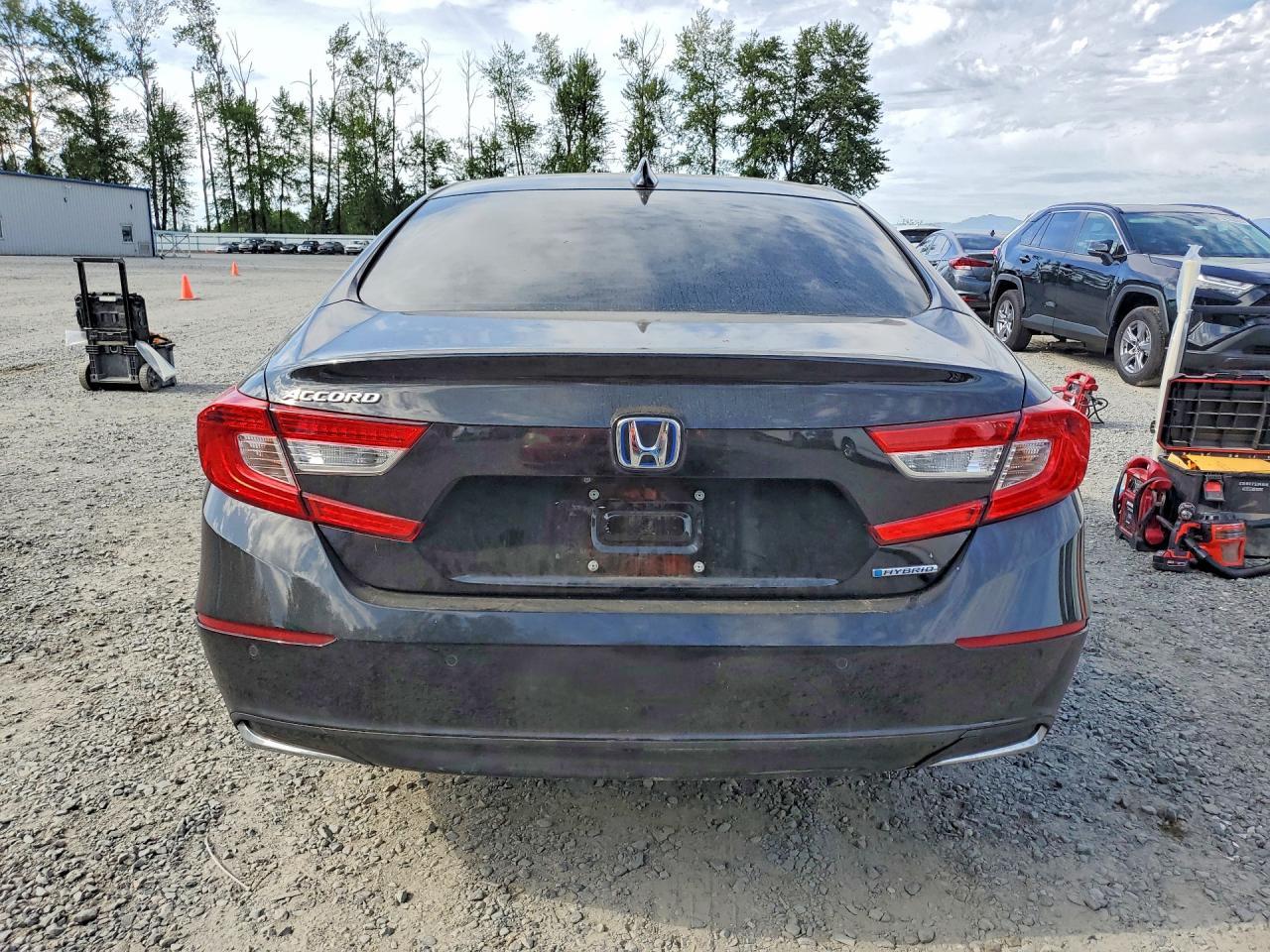 2022 Honda Accord Hybrid Exl - Image 6