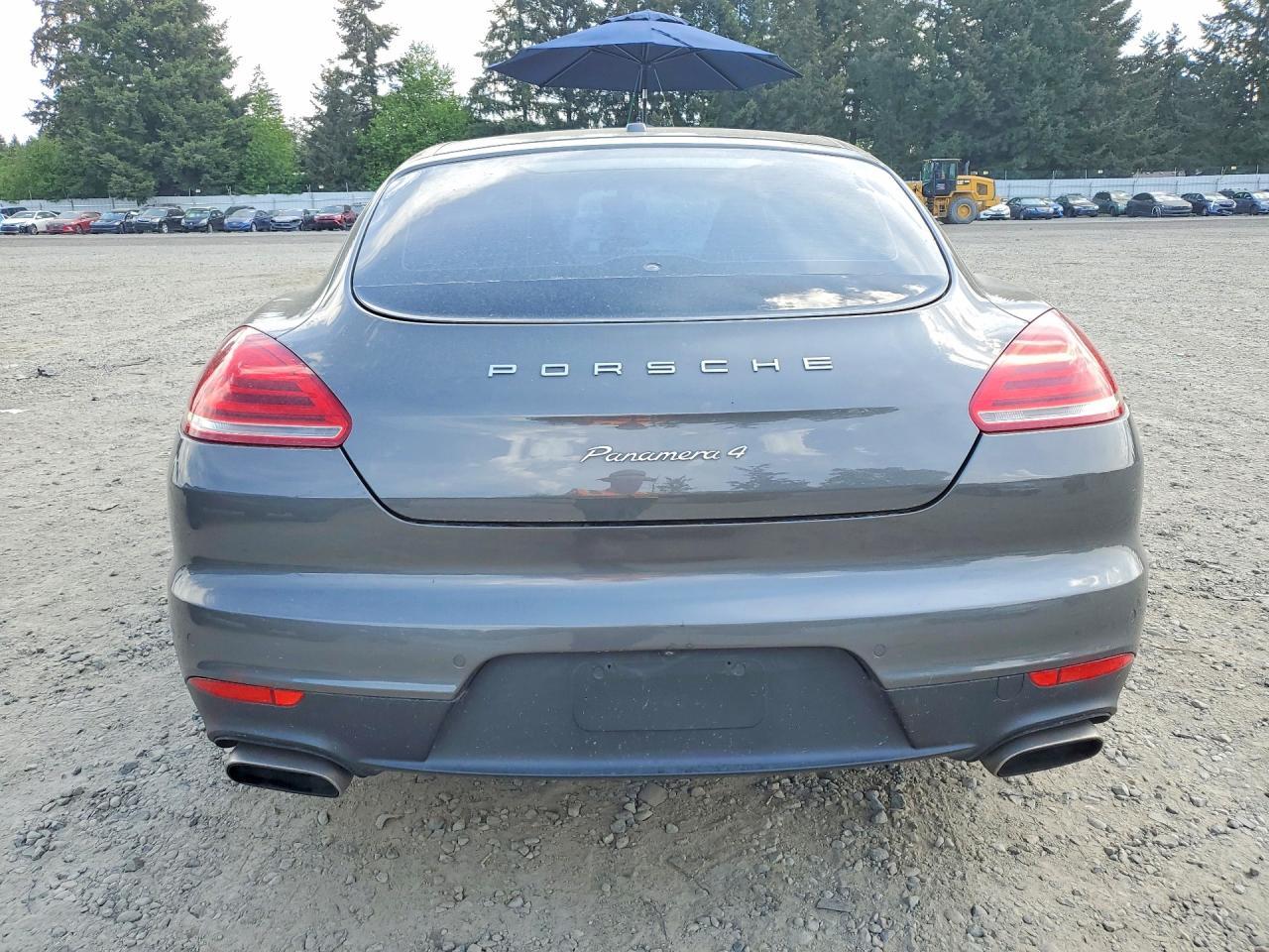 2014 Porsche Panamera 2 - Image 6