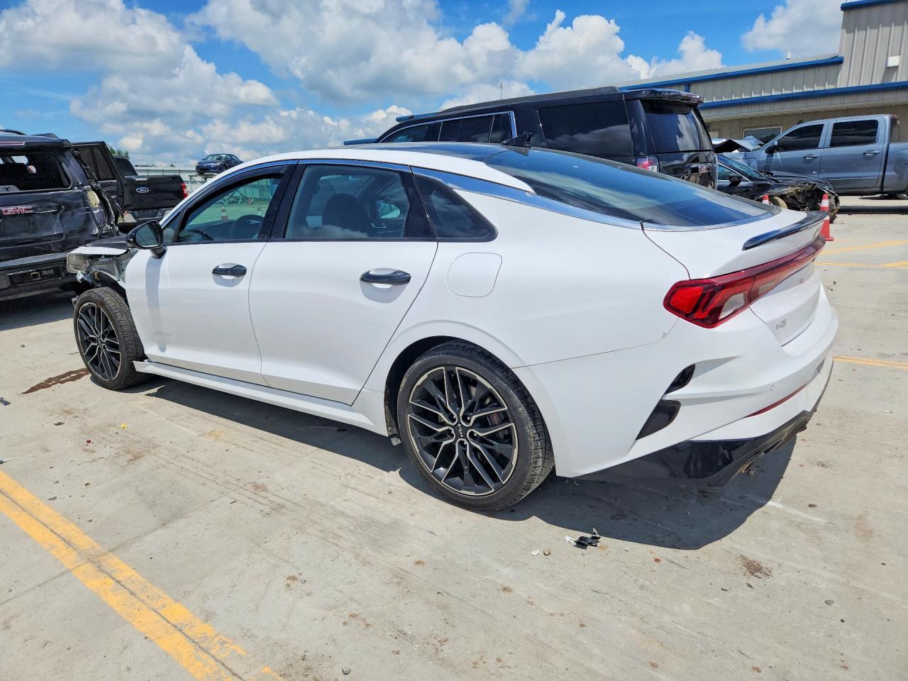 2024 Kia K5 Gt - Фото 2