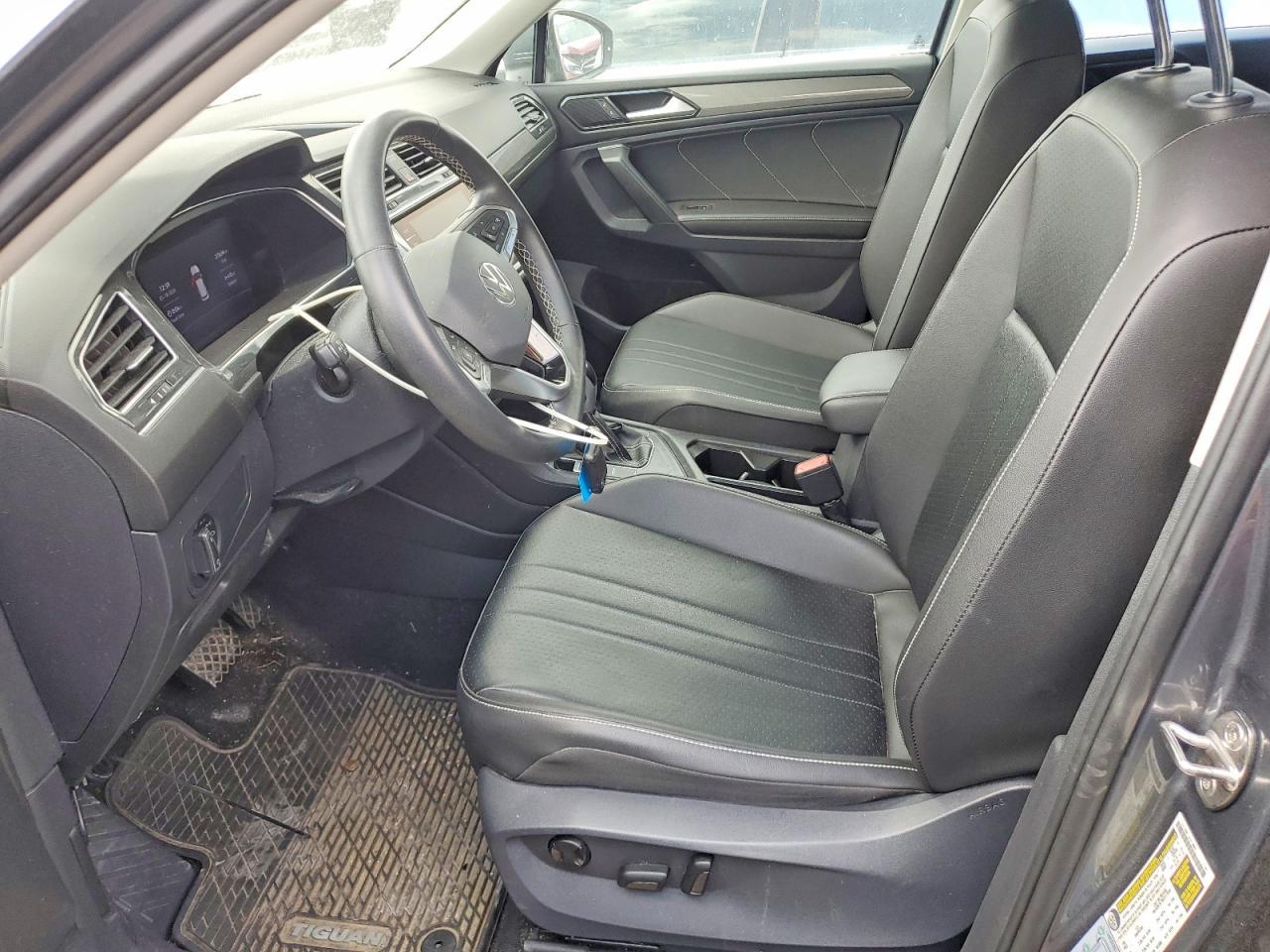 2022 Volkswagen Tiguan Se - Image 7