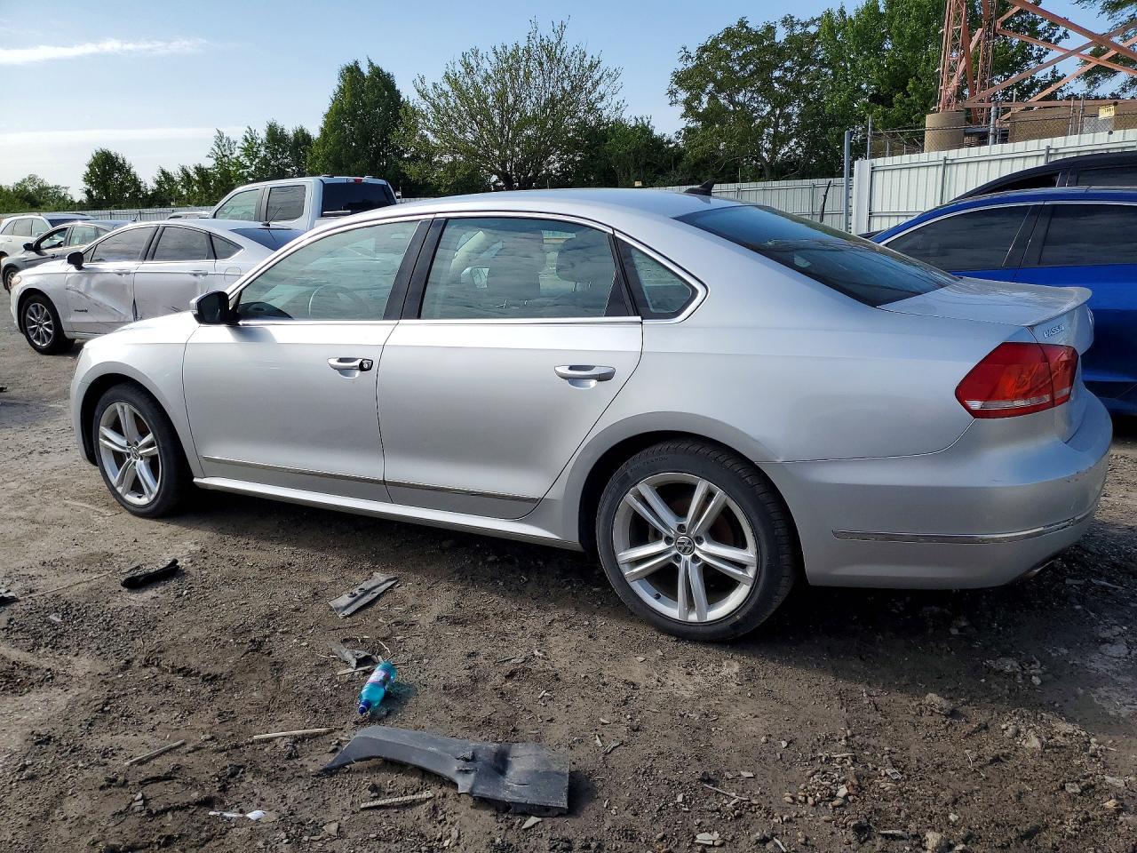 2014 Volkswagen Passat Sel - Фото 2