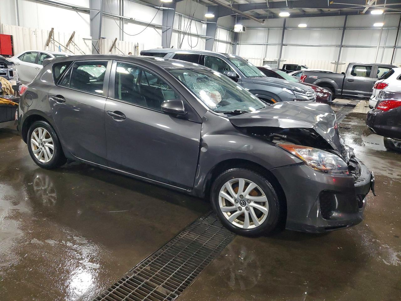 2013 Mazda 3 I - Image 4