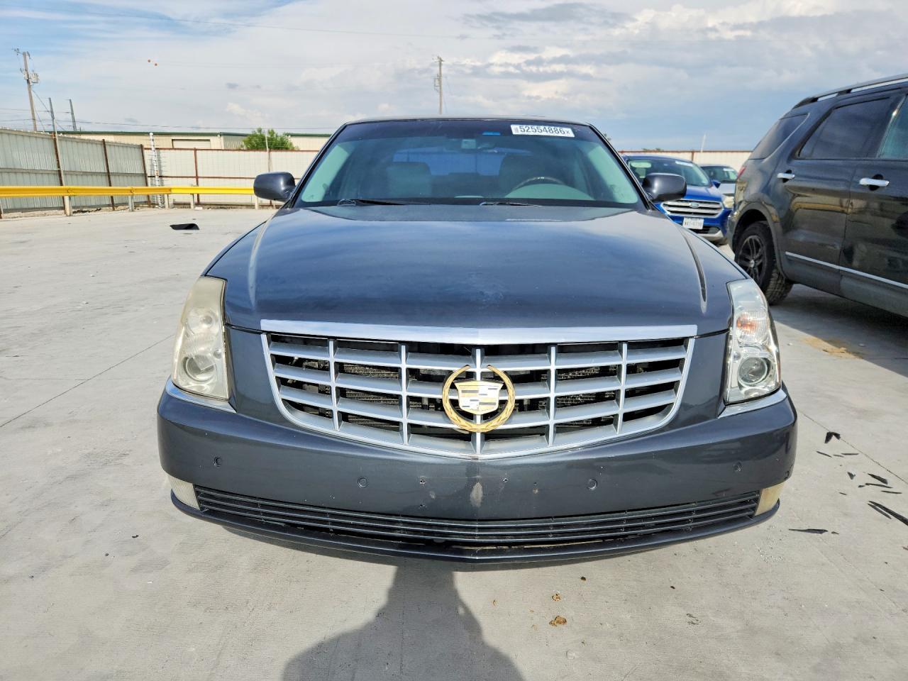 2010 Cadillac Dts Premium Collection - Image 5
