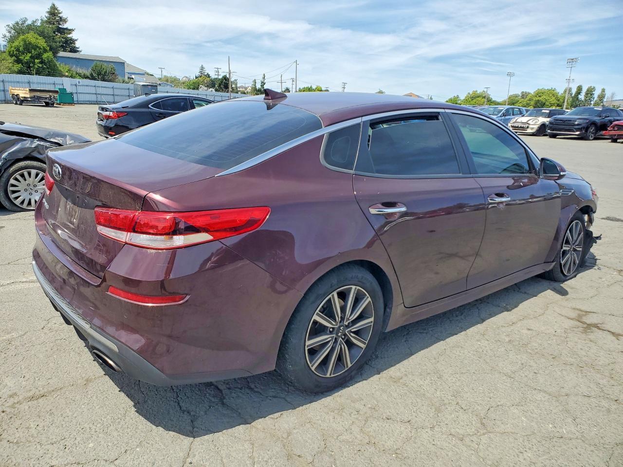 2019 Kia Optima Lx - Image 3
