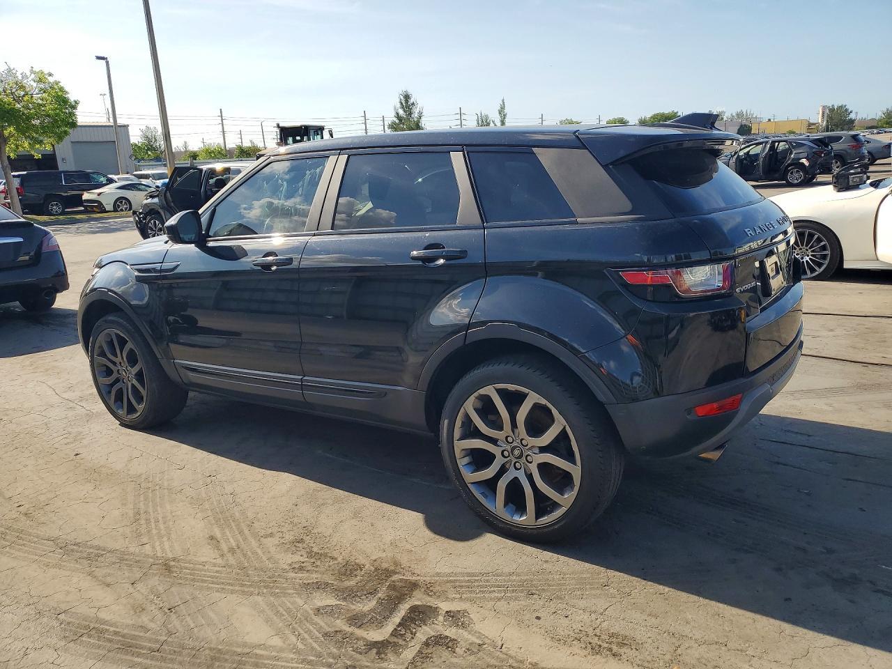 2017 Land Rover Range Rover Evoque Se - Image 2