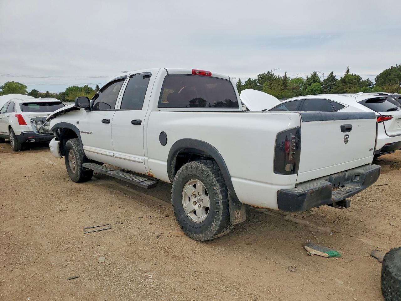 2005 Dodge Ram 1500 St/Slt - Image 2