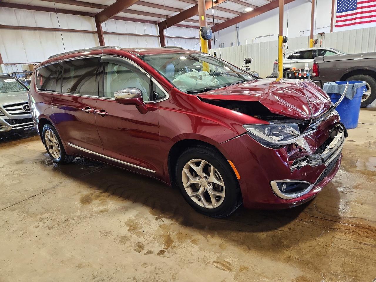 2018 Chrysler Pacifica Limited - Фото 4