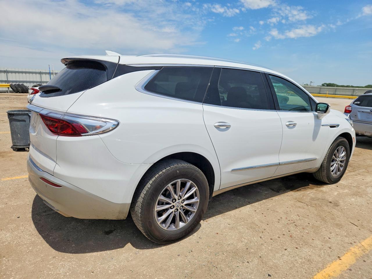 2023 Buick Enclave Essence - Фото 3