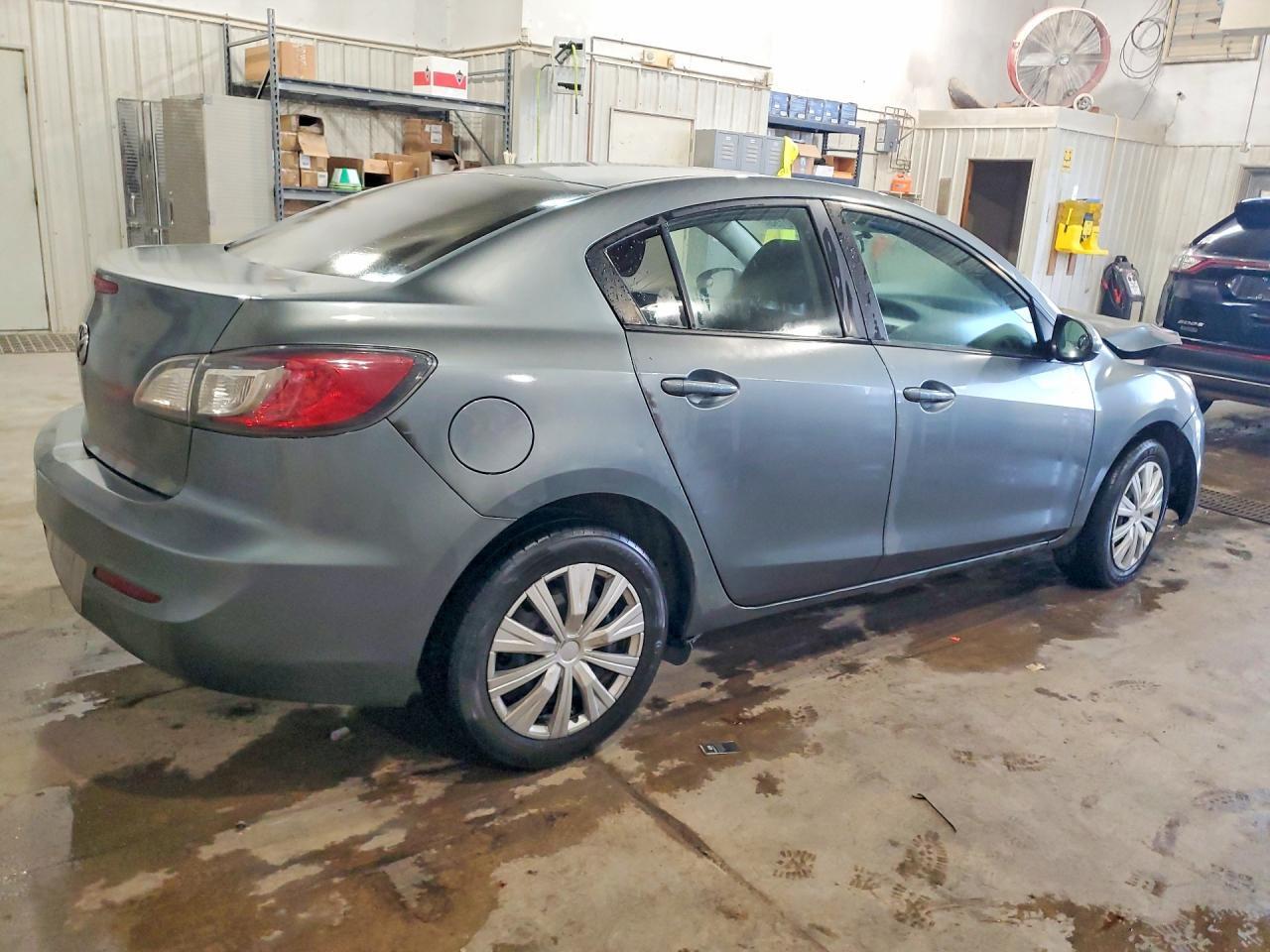 2013 Mazda 3 I - Фото 3
