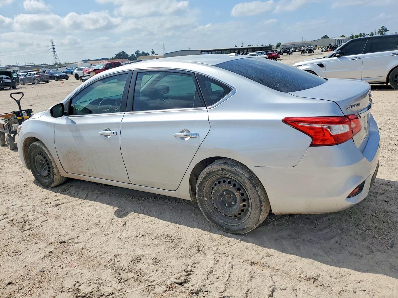 2016 Nissan Sentra Sv - Фото 2