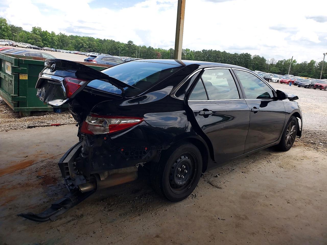 2017 Toyota Camry L - Фото 3