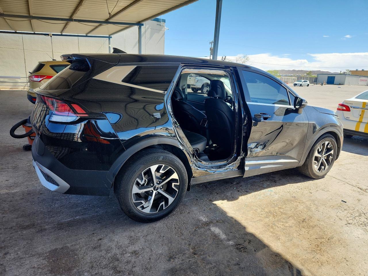 2023 Kia Sportage Ex - Image 3