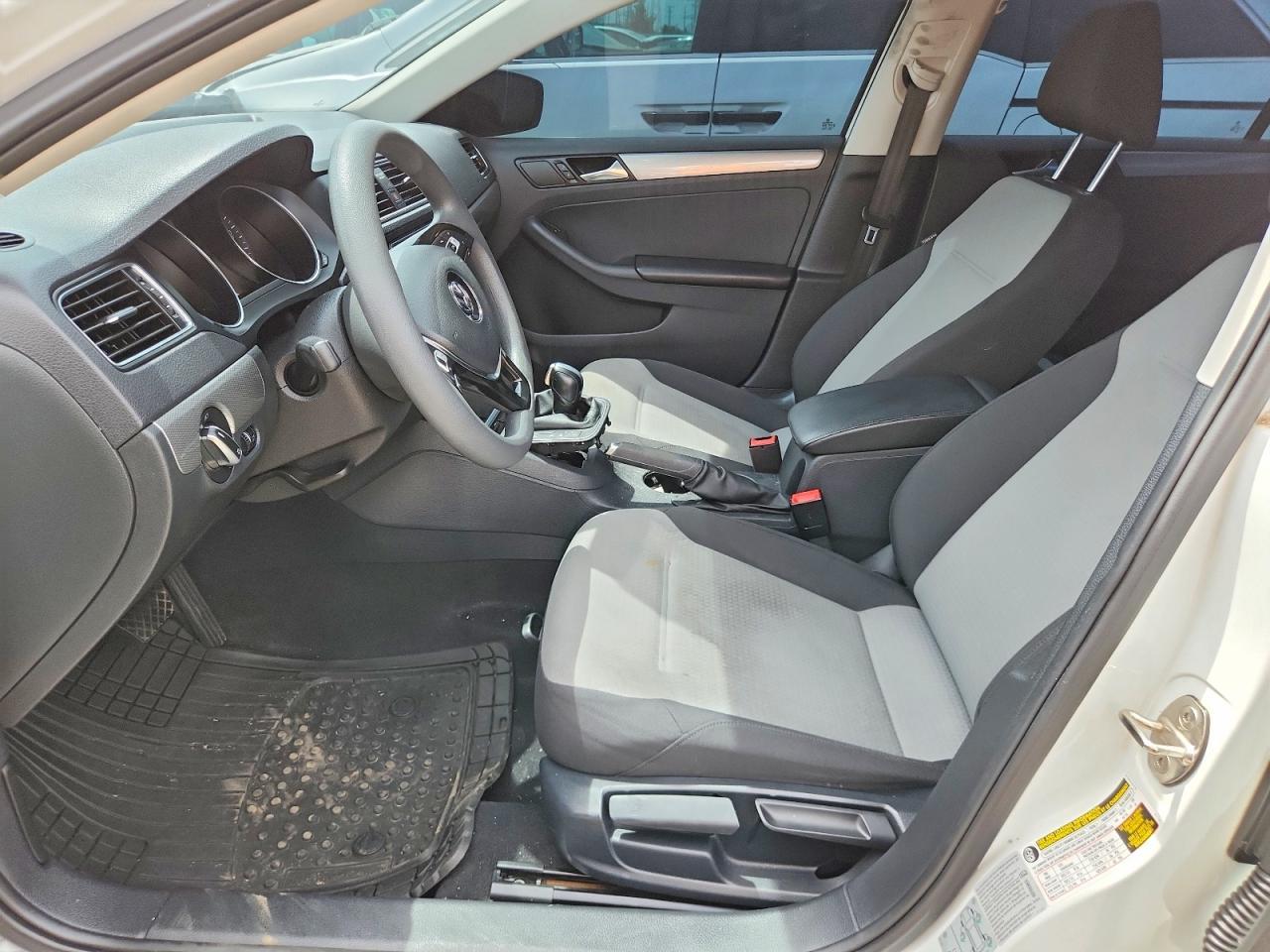 2017 Volkswagen Jetta S - Фото 7