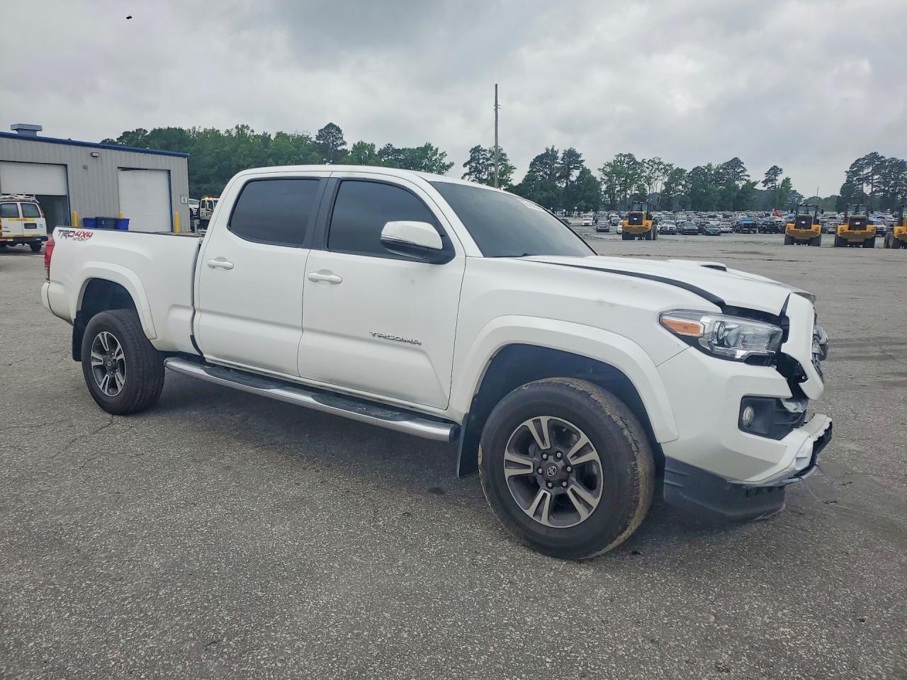 2017 Toyota Tacoma Trd Sport - Фото 4