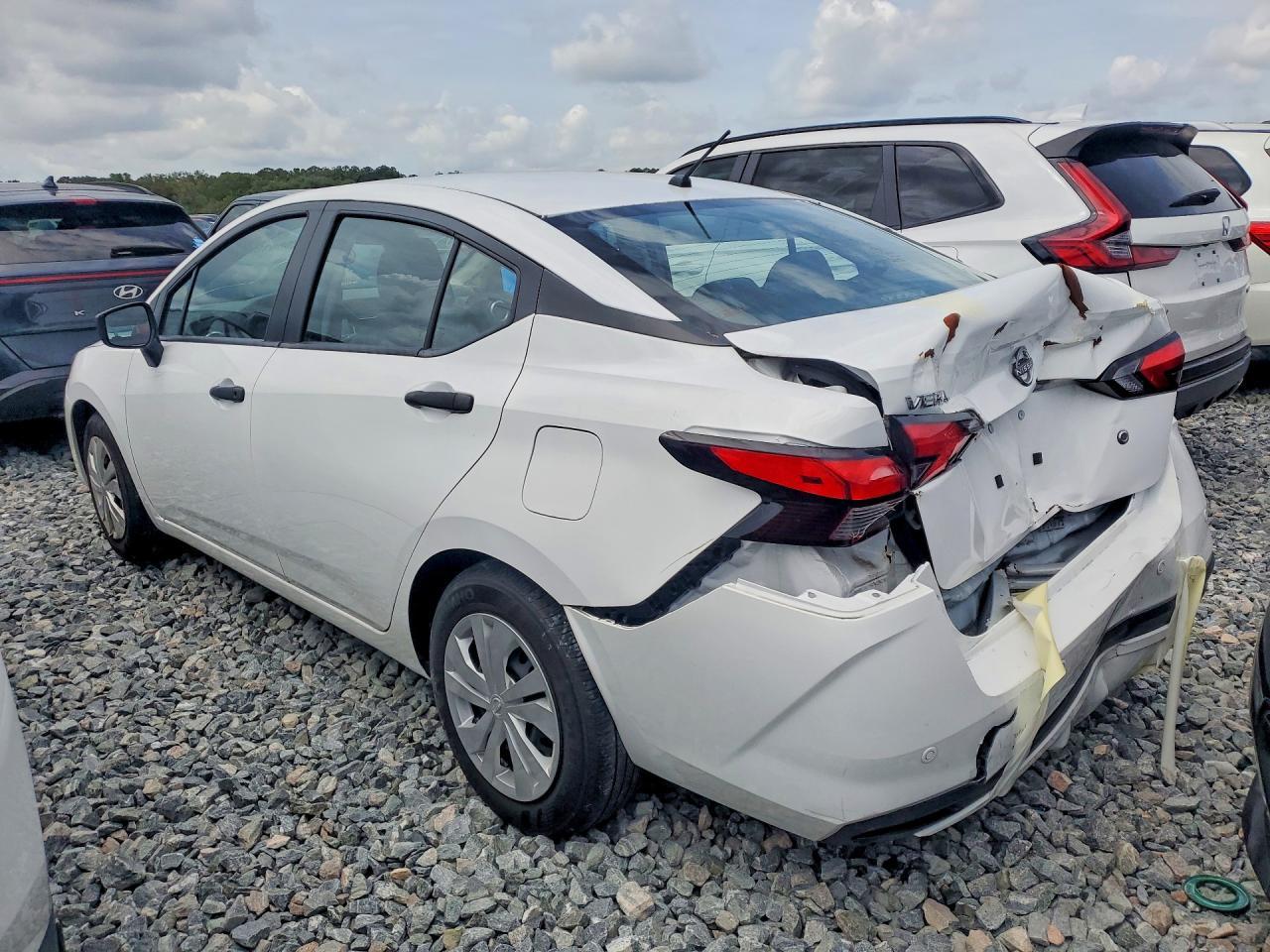 2024 Nissan Versa S - Фото 2