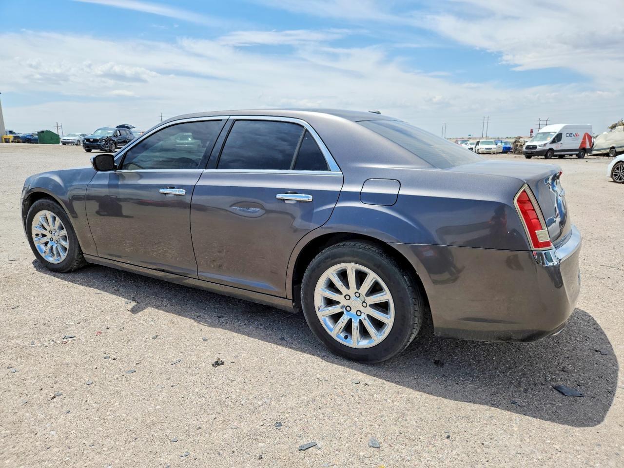 2014 Chrysler 300C - Фото 2