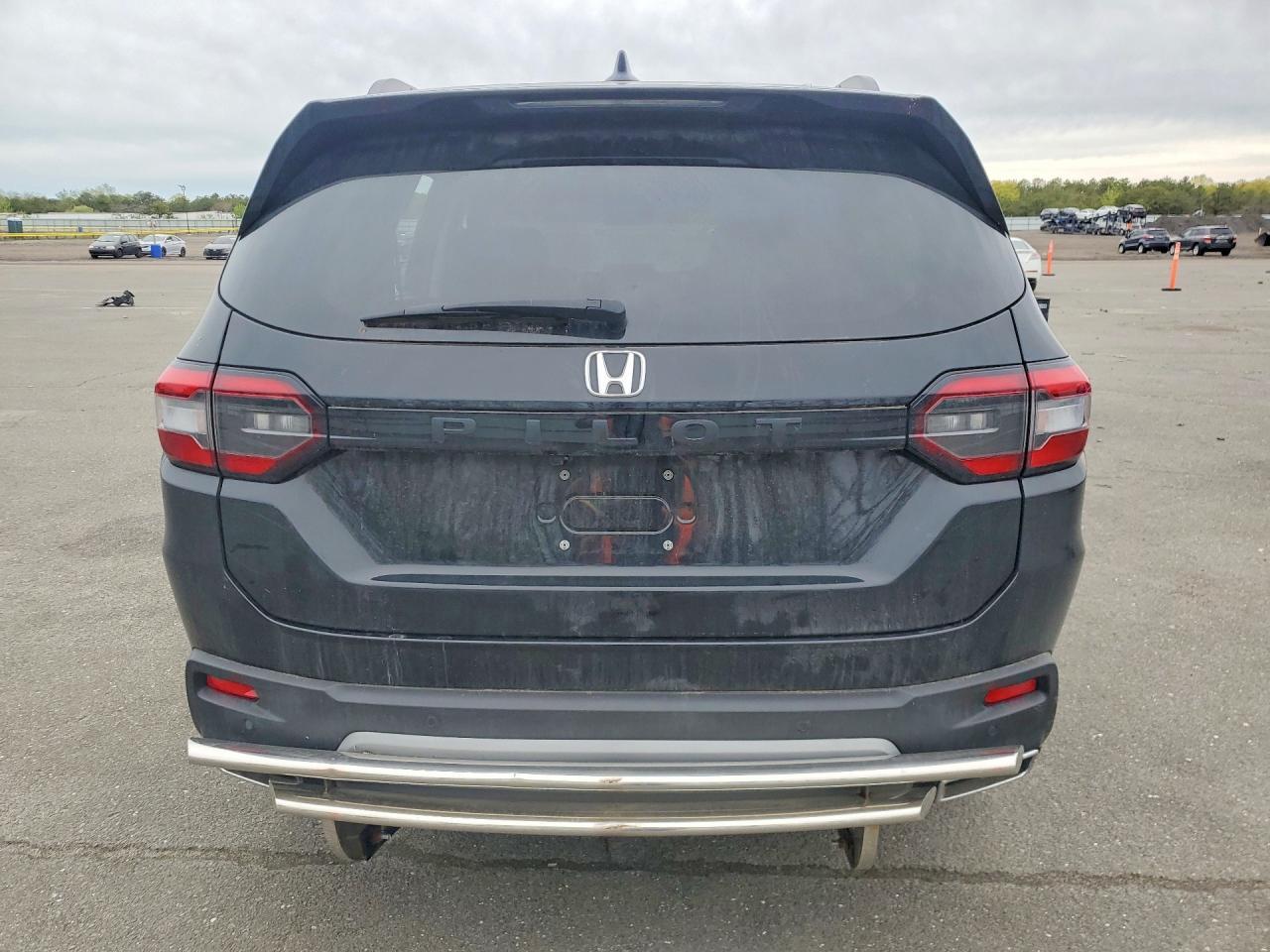 2025 Honda Pilot Touring - Фото 6