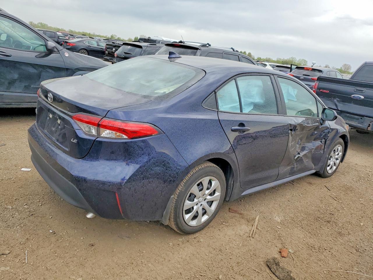 2025 Toyota Corolla Le - Image 3