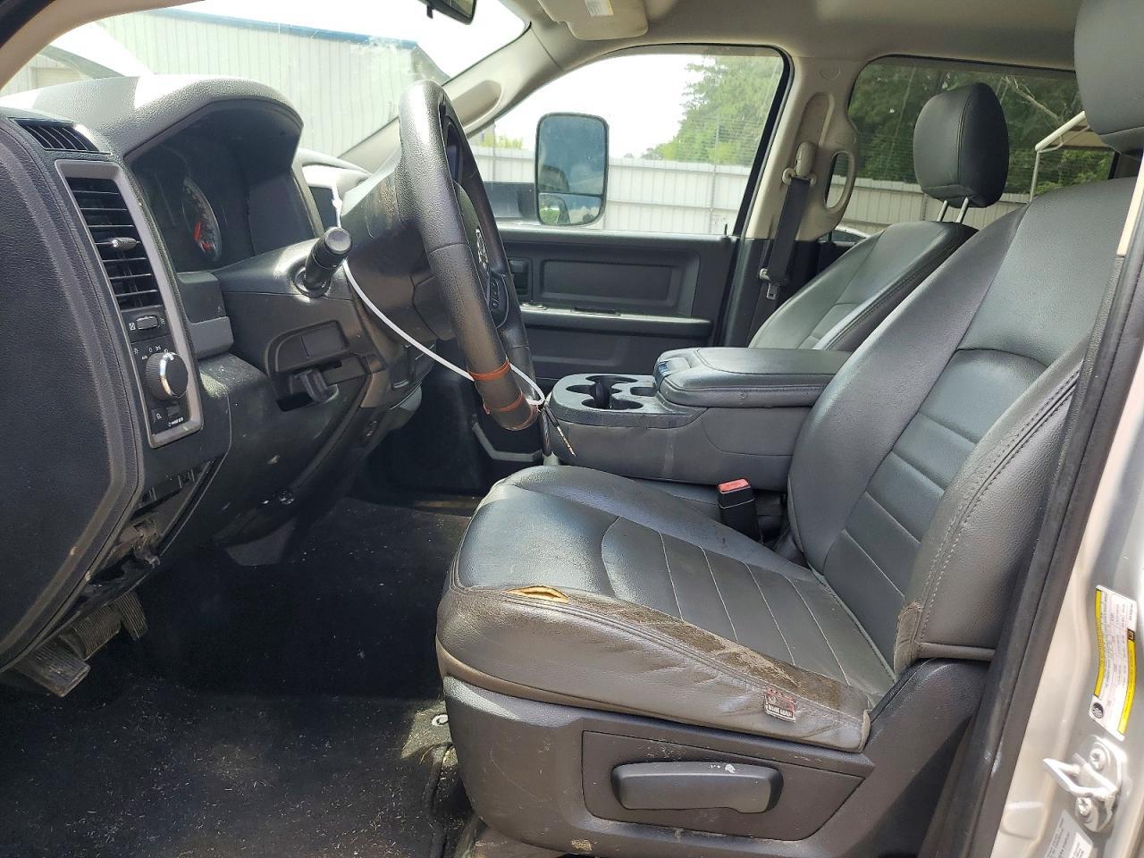 2016 Ram 2500 St - Image 7