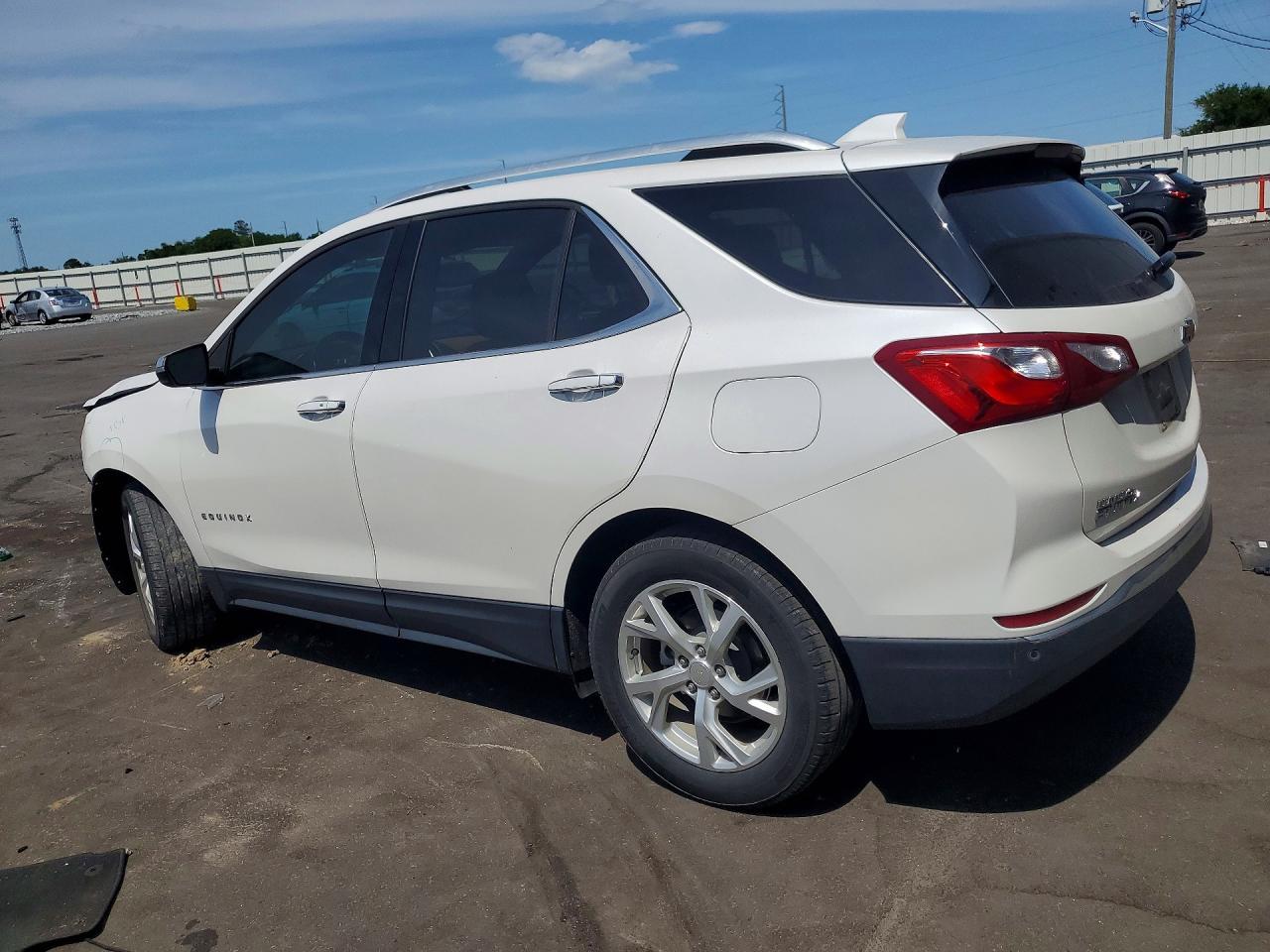 2021 Chevrolet Equinox Premier - Фото 2