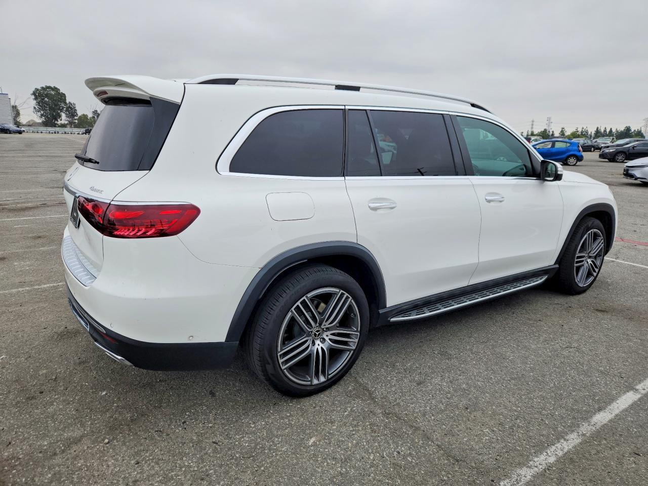 2024 Mercedes-Benz Gls 450 4Matic - Image 3