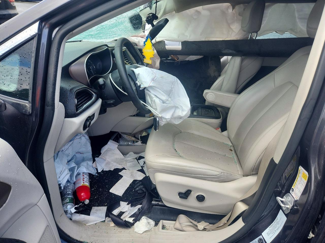 2021 Chrysler Voyager Lxi - Фото 7