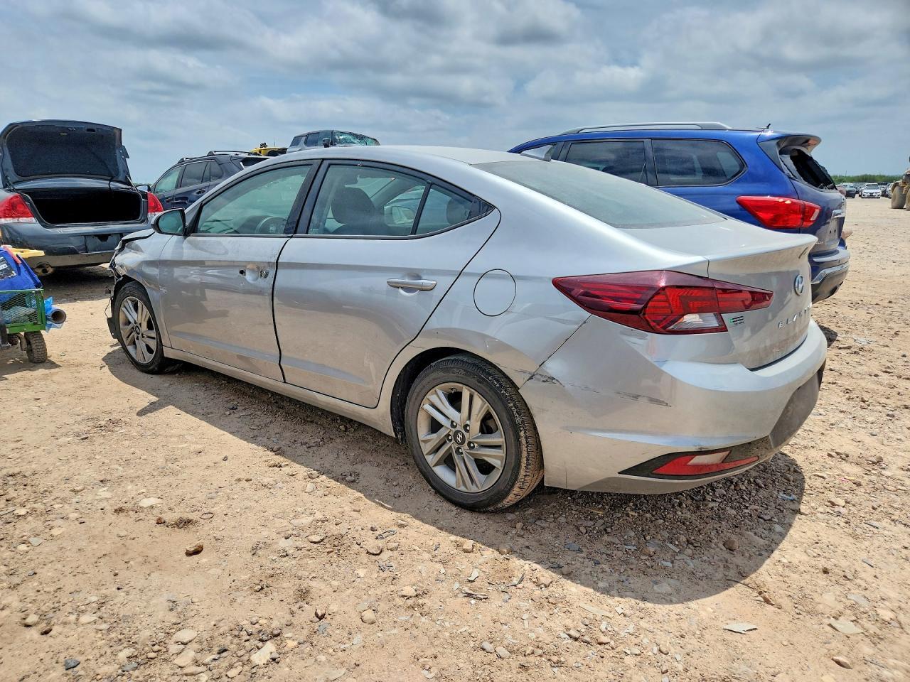 2020 Hyundai Elantra Sel - Image 2