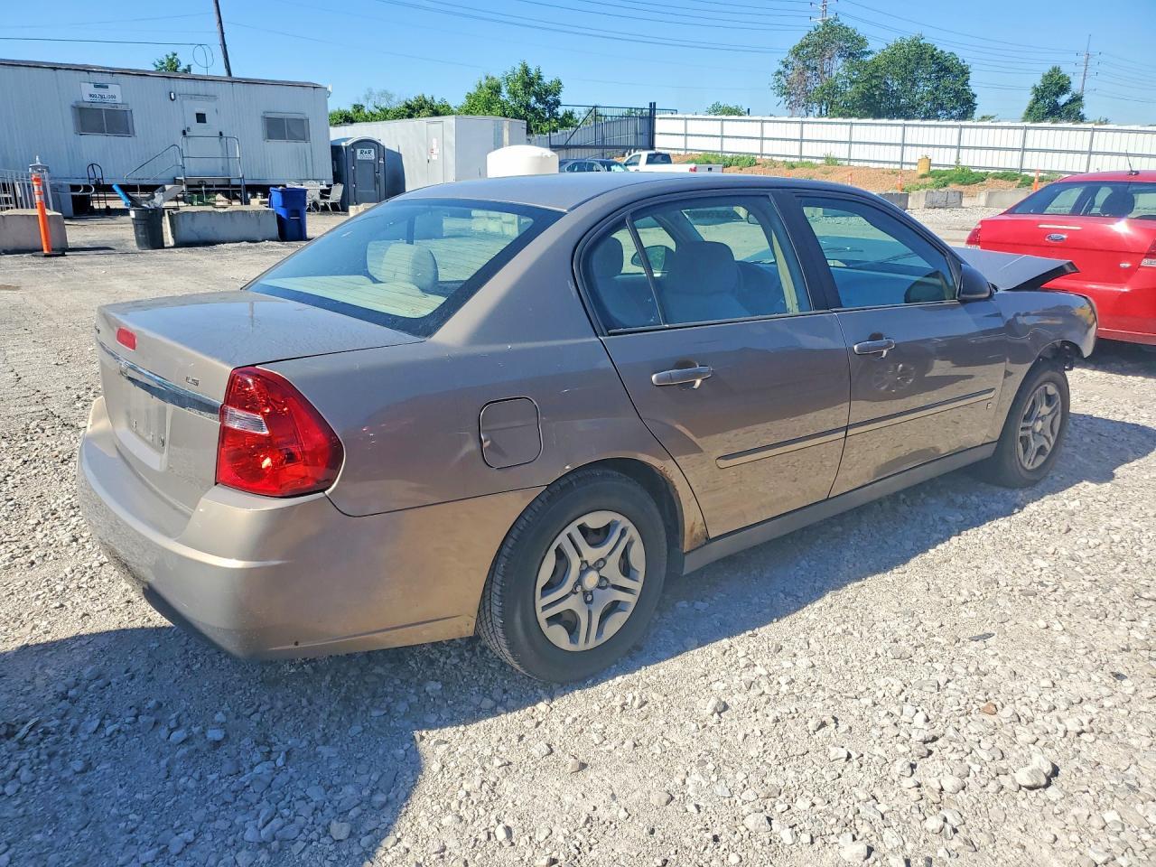 2007 Chevrolet Malibu Ls - Image 3