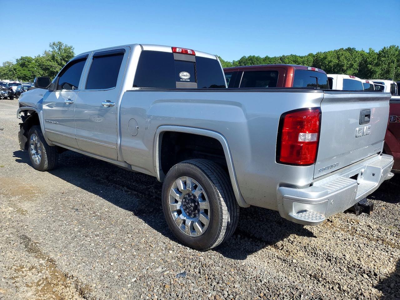 2018 GMC Sierra K2500 Denali - Image 2