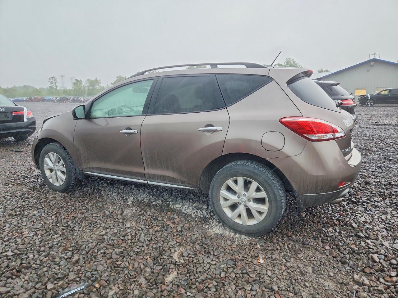 2011 Nissan Murano S - Фото 2