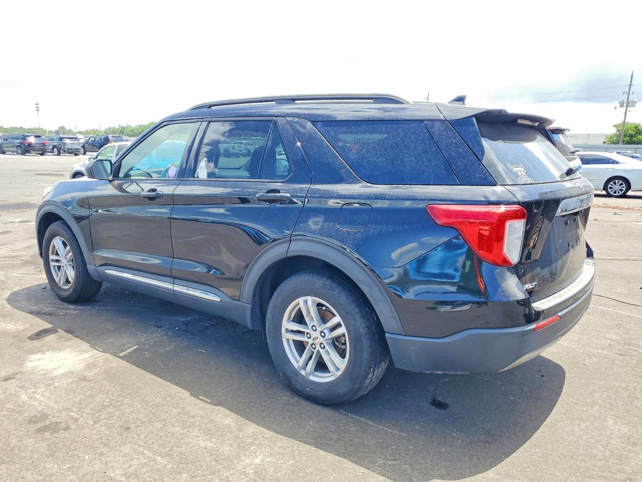 2020 Ford Explorer Xlt - Фото 2