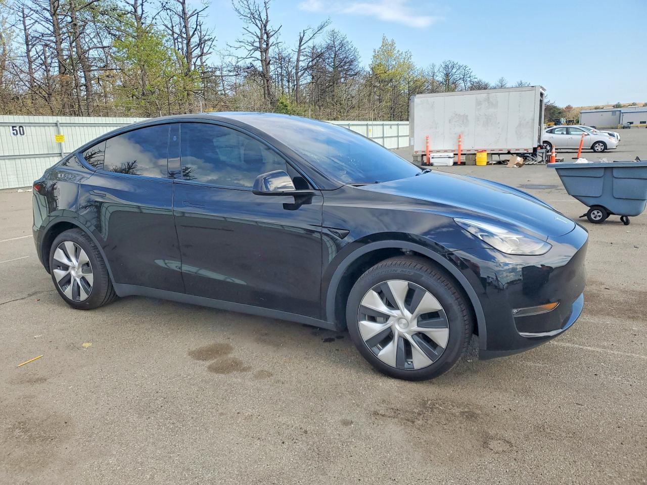 2024 Tesla Model Y - Фото 4