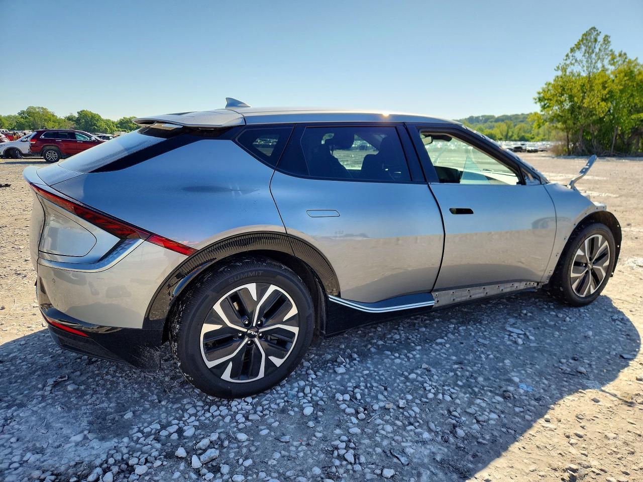 2022 Kia Ev6 Wind - Image 3