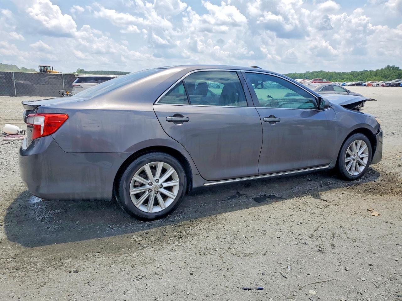 2014 Toyota Camry Xle - Фото 3